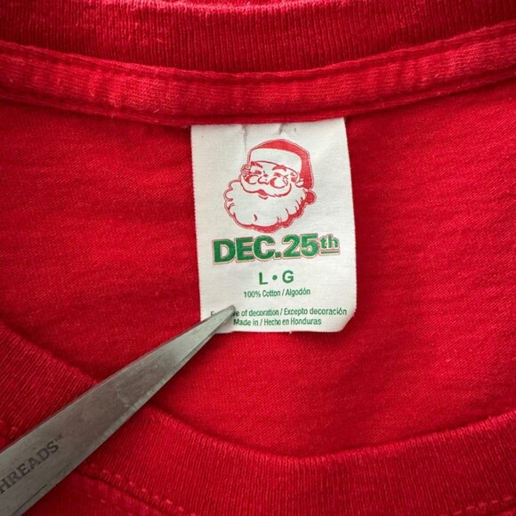 Meowy Christmas Cat Graphic T-Shirt Red 100% Cotton Size Large - Picture 5 of 5